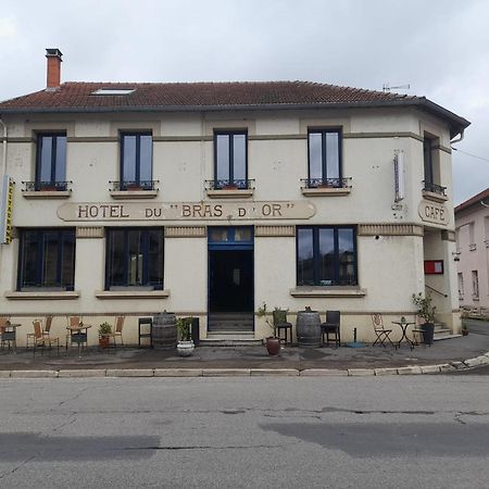 Hotel Le Bras D'Or Varennes-en-Argonne Exterior foto