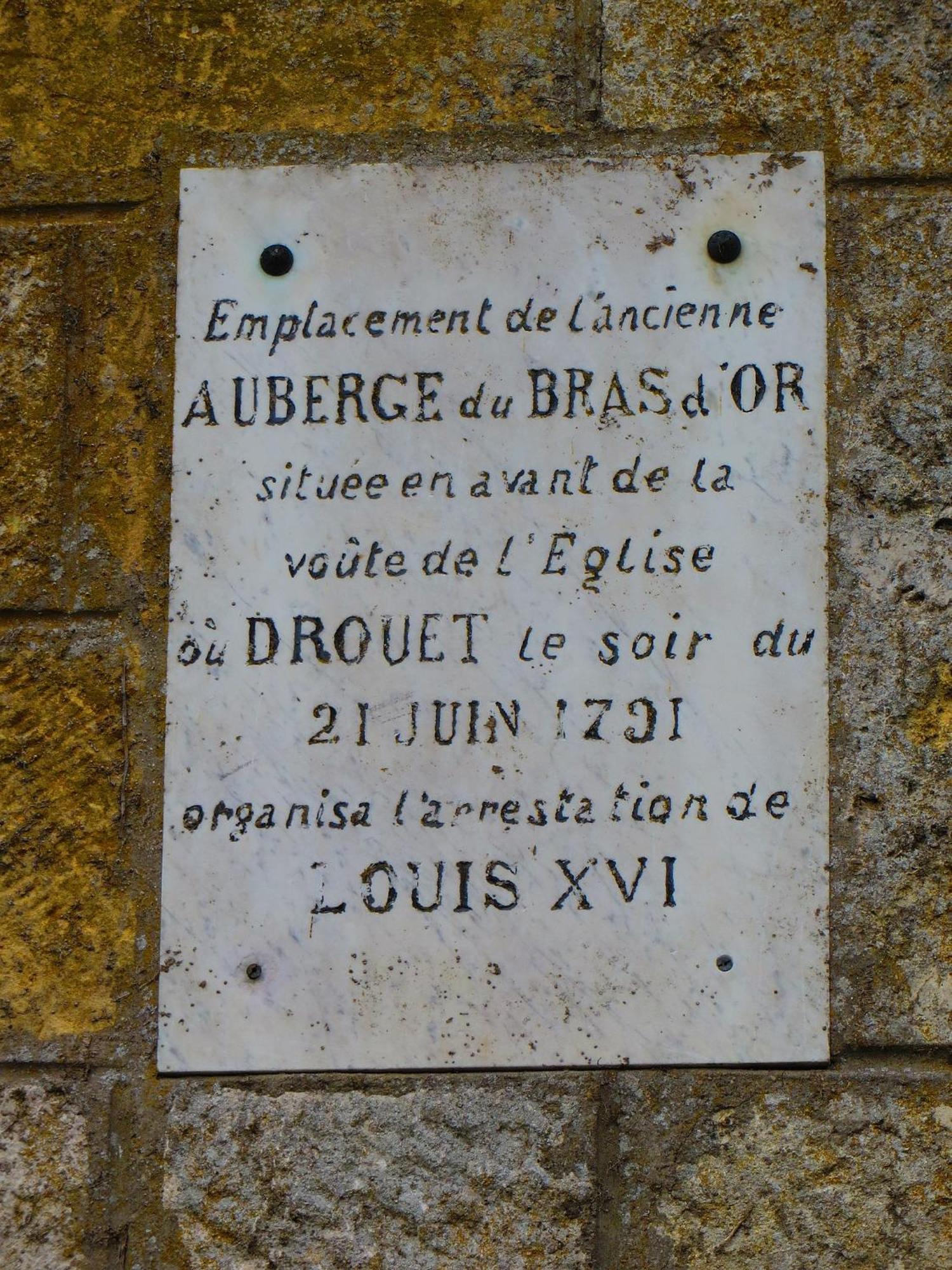 Hotel Le Bras D'Or Varennes-en-Argonne Exterior foto